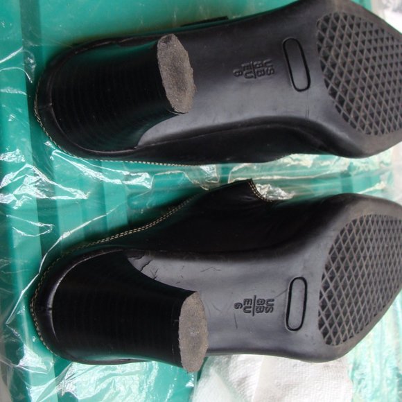 Women's What's What By Aerosoles Heels - Picture 5 of 10